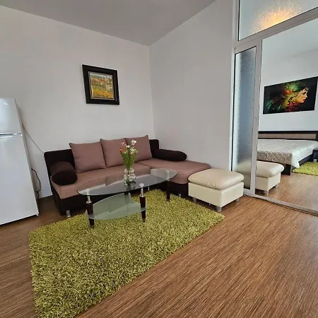 Odisei Large * Neszebar